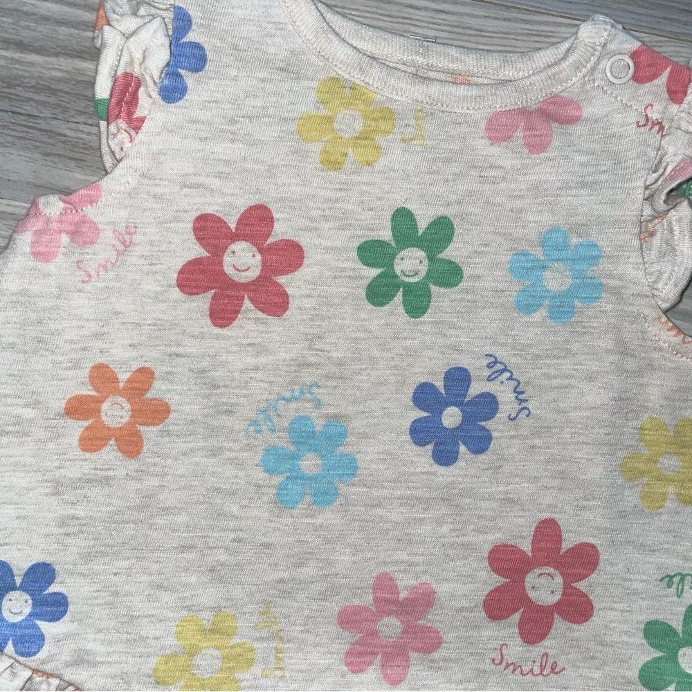 ⭐Garanimals Baby Girls Dress 0–3M Smiley Face Flowers⭐ - Picture 2 of 3